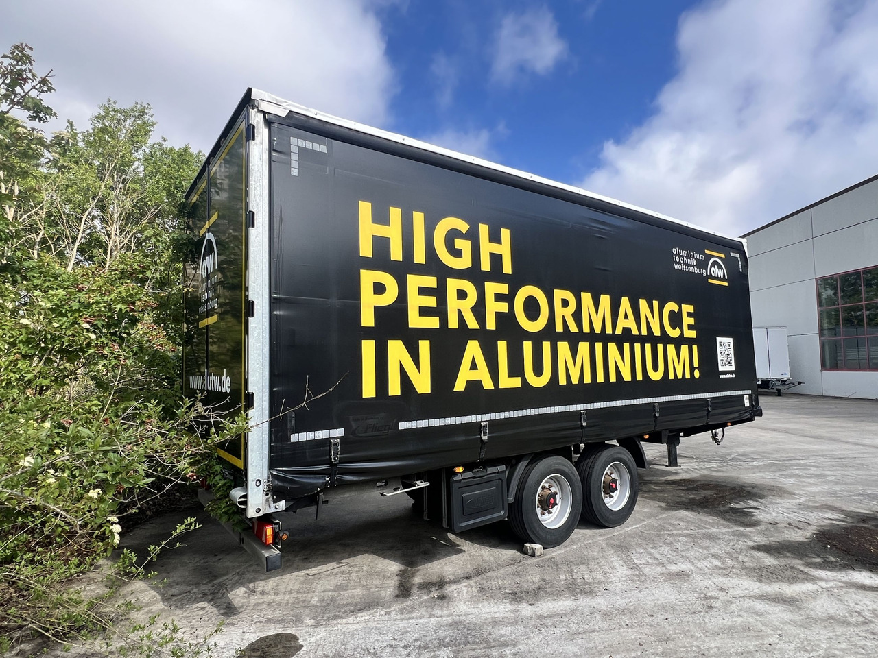 Fliegl TPS135 13,5 t Tandemplanenanhänger, neuwertig - Remorque rideaux coulissants: photos 2 Fliegl TPS135 13,5 t Tandemplanenanhänger, neuwertig - Remorque rideaux coulissants: photos 2