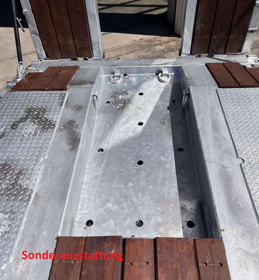 Remorque porte-engin surbaissée Möslein  3 Achs Tieflader- Anhänger, Luftgefedert, Verbr: photos 9