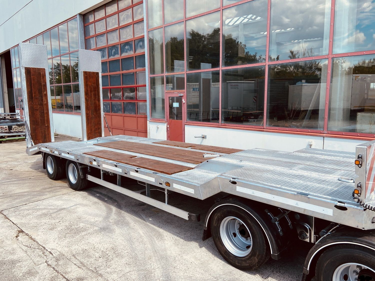 Remorque porte-engin surbaissée Möslein  4 Achs Tieflader- Anhänger, Neufahrzeug: photos 6