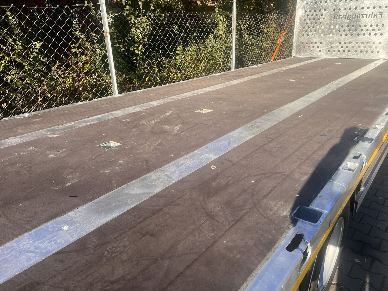 Möslein T 3 Plato 9 m 3 Achs Jumbo- Plato- Anhänger 9 m, Mega - Remorque plateau: photos 3 Möslein T 3 Plato 9 m 3 Achs Jumbo- Plato- Anhänger 9 m, Mega - Remorque plateau: photos 3