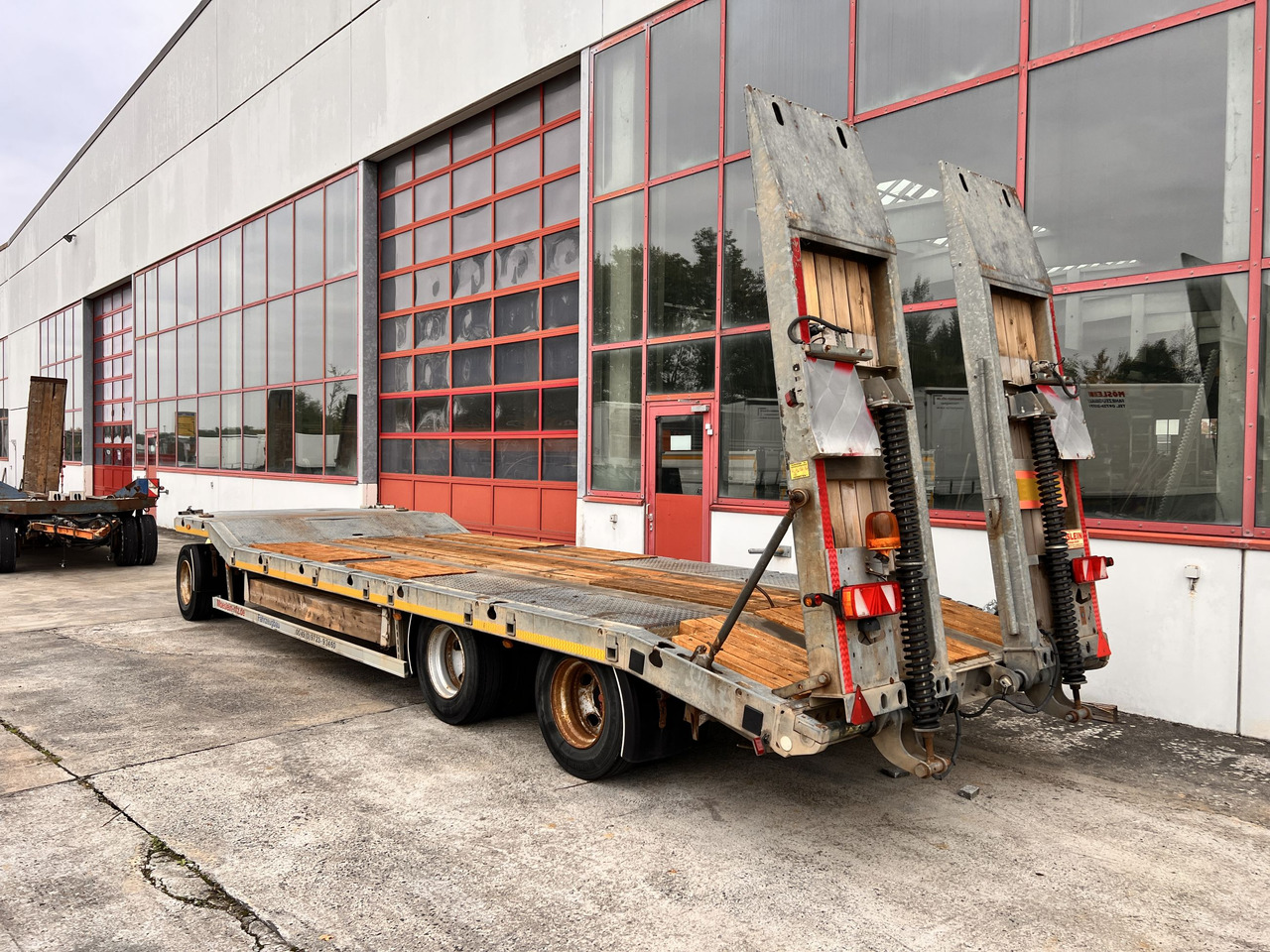 Möslein TF3 Schwebheim 3 Achs Tiefladeranhänger - Remorque porte-engin surbaissée: photos 3 Möslein TF3 Schwebheim 3 Achs Tiefladeranhänger - Remorque porte-engin surbaissée: photos 3