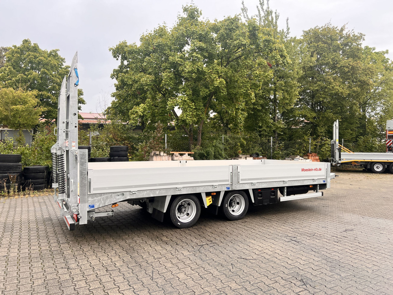 Möslein TT 14 14,4 t TandemtiefladerNeufahrzeug - Remorque porte-engin surbaissée: photos 2 Möslein TT 14 14,4 t TandemtiefladerNeufahrzeug - Remorque porte-engin surbaissée: photos 2