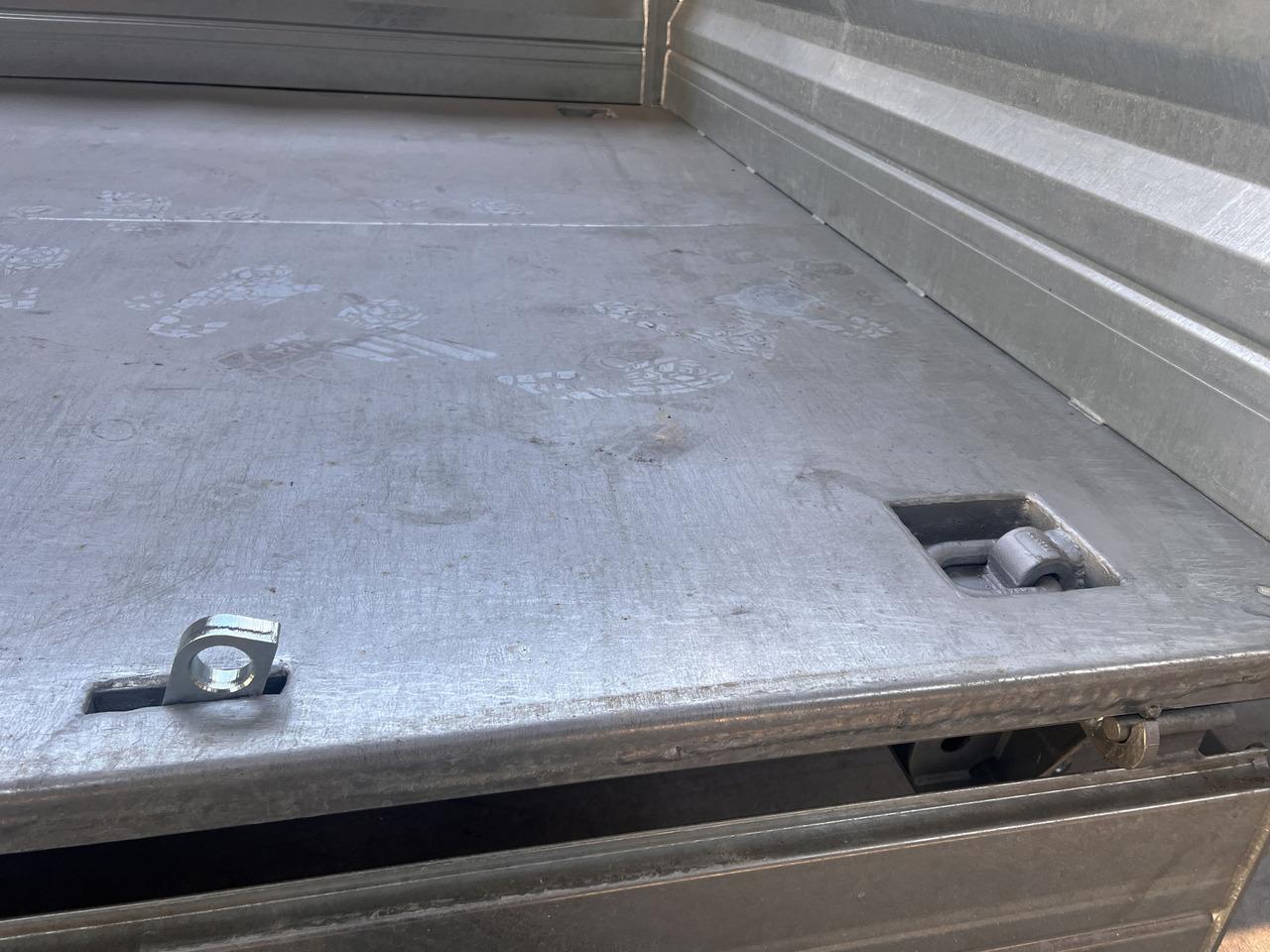 Möslein TTD 14 5,70 m 14 t Kipper Tieflader 5,70 m lang, Breite Reifen-- Neufahrzeug -- - Remorque benne: photos 3 Möslein TTD 14 5,70 m 14 t Kipper Tieflader 5,70 m lang, Breite Reifen-- Neufahrzeug -- - Remorque benne: photos 3