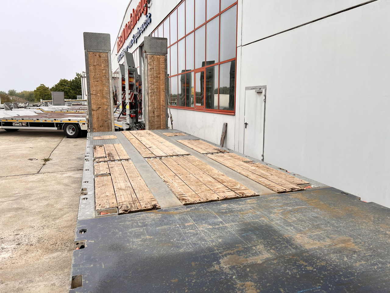 Müller Mitteltal D3  3 Achs Tieflader 9 m, Verzinkt, Wenig Benutzt - Remorque porte-engin surbaissée: photos 3 Müller Mitteltal D3  3 Achs Tieflader 9 m, Verzinkt, Wenig Benutzt - Remorque porte-engin surbaissée: photos 3