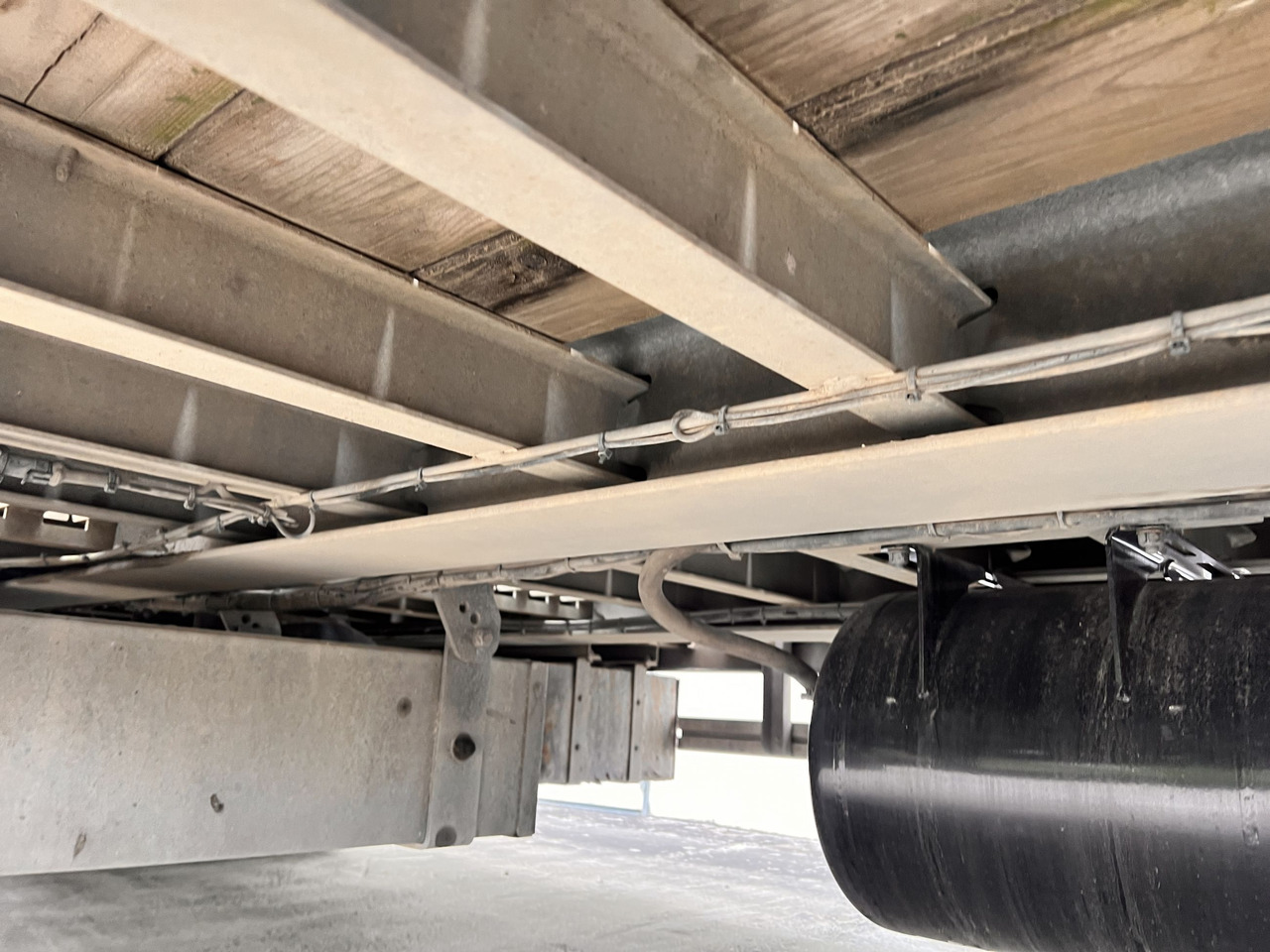 Müller Mitteltal D3 3 Achs Tieflader 9 m, Verzinkt, Wenig Benutzt - Remorque porte-engin surbaissée: photos 2 Müller Mitteltal D3 3 Achs Tieflader 9 m, Verzinkt, Wenig Benutzt - Remorque porte-engin surbaissée: photos 2