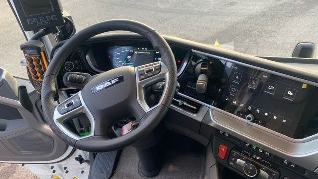 DAF XF 480 FAN Abroller VDL DAF XF 480 FAN Abroller VDL - Camion ampliroll: photos 5 DAF XF 480 FAN Abroller VDL DAF XF 480 FAN Abroller VDL - Camion ampliroll: photos 5