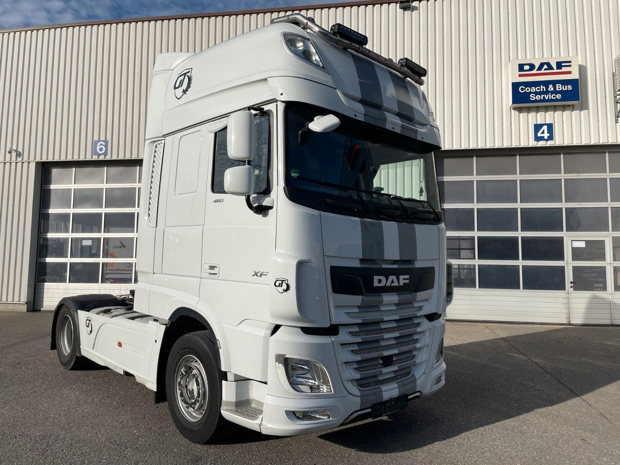 DAF FT XF480 SSC, 2x Tank, Standklima, Lampenbügel - Tracteur routier: photos 3 DAF FT XF480 SSC, 2x Tank, Standklima, Lampenbügel - Tracteur routier: photos 3