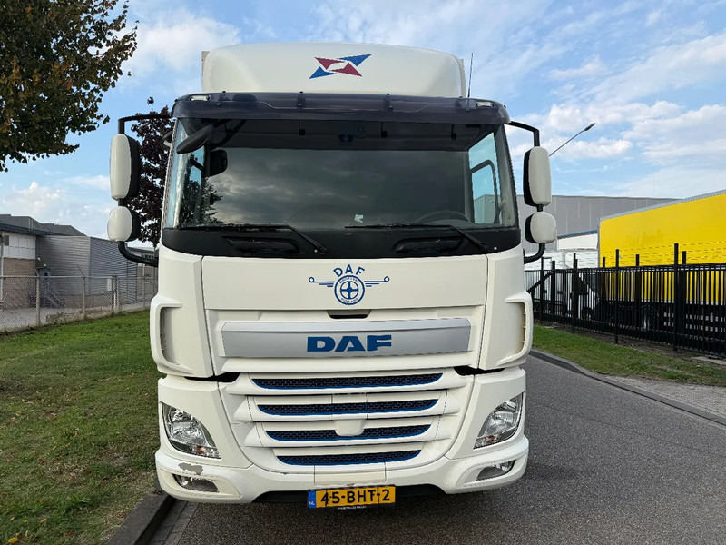 DAF CF 290 2016 - Camion fourgon: photos 4 DAF CF 290 2016 - Camion fourgon: photos 4