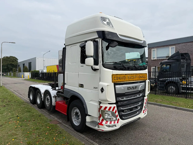 DAF XF 530 FTM 8X4 handgeschakeld 8-2018 retarder - Tracteur routier: photos 2 DAF XF 530 FTM 8X4 handgeschakeld 8-2018 retarder - Tracteur routier: photos 2