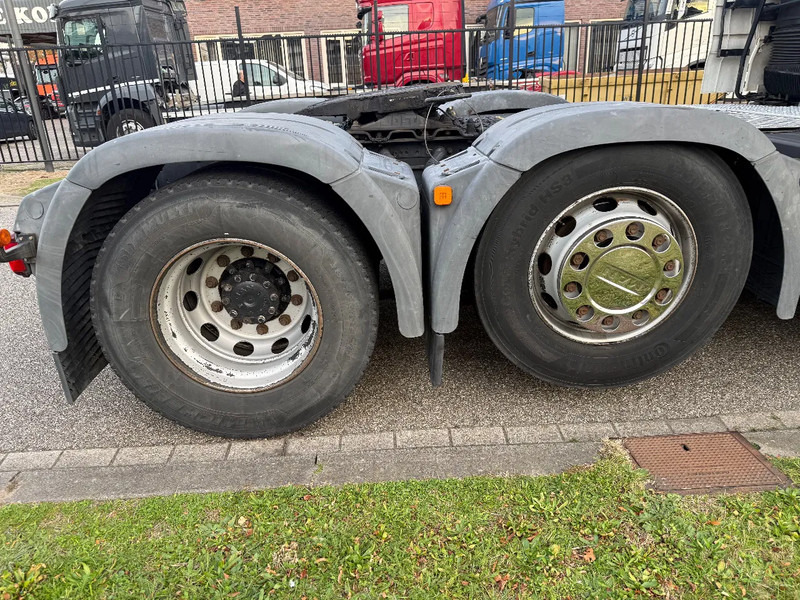 MAN TGX 26.440 6X2 BLS ONLY 485.000 km 3-2016 - crédit-bail MAN TGX 26.440 6X2 BLS ONLY 485.000 km 3-2016: photos 18 MAN TGX 26.440 6X2 BLS ONLY 485.000 km 3-2016 - crédit-bail MAN TGX 26.440 6X2 BLS ONLY 485.000 km 3-2016: photos 18