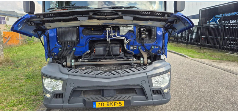 Tracteur routier Mercedes-Benz Actros 1833: photos 12