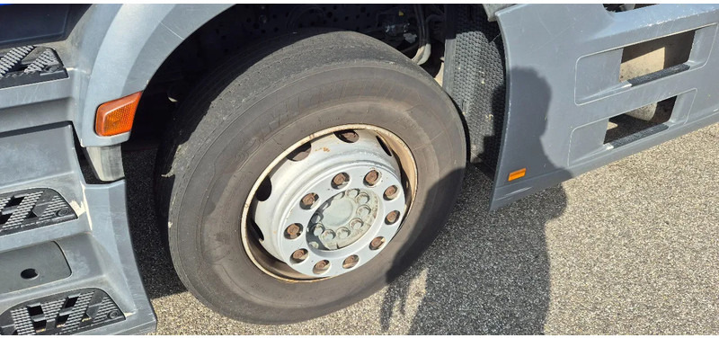 Tracteur routier Mercedes-Benz Actros 1833: photos 13