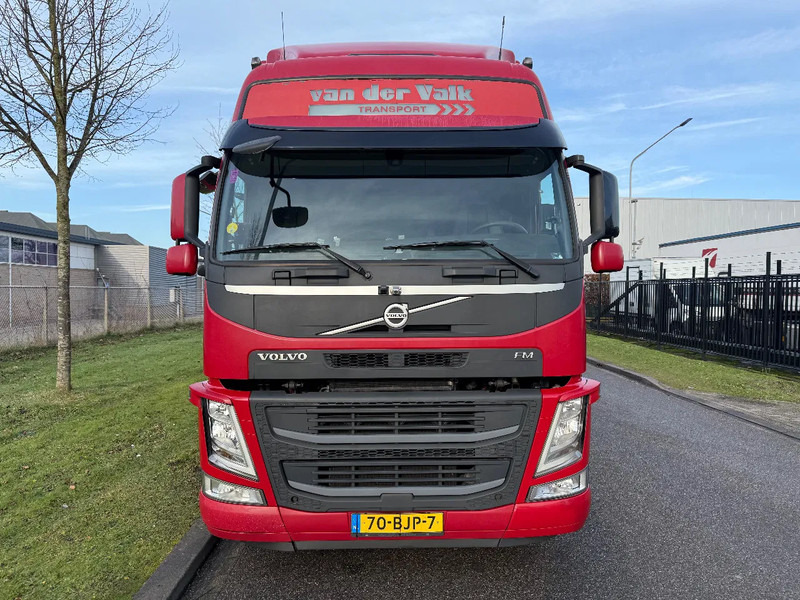 Volvo FM 330 2017 - Camion fourgon: photos 3 Volvo FM 330 2017 - Camion fourgon: photos 3