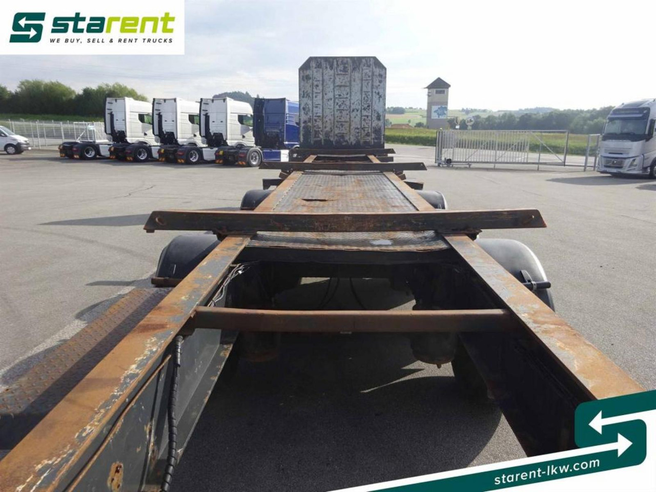 Semi-remorque grumier Schwarzmüller Holzrungenauflieger Liftachse TÜV gültig bis 09/25: photos 9 Semi-remorque grumier Schwarzmüller Holzrungenauflieger Liftachse TÜV gültig bis 09/25: photos 9