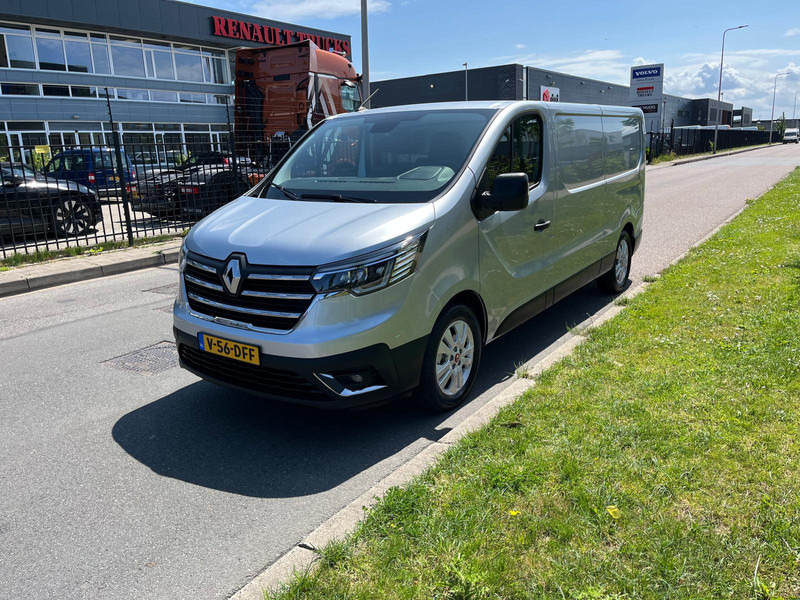 Renault Trafic E-Tech Red L2 H1, Airco, Nav, Camera - Fourgonnette, Utilitaire électrique: photos 3 Renault Trafic E-Tech Red L2 H1, Airco, Nav, Camera - Fourgonnette, Utilitaire électrique: photos 3
