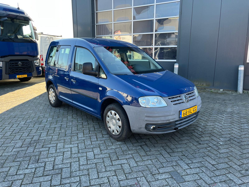Volkswagen Caddy 1.6 Life, 7 seats, Compact - Voiture: photos 4 Volkswagen Caddy 1.6 Life, 7 seats, Compact - Voiture: photos 4
