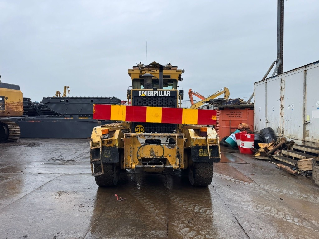 CAT 140 H - Niveleuse: photos 4 CAT 140 H - Niveleuse: photos 4