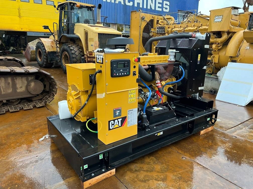 CAT DE 200 E3 200 kva 160kw 10 units availble UNUSED - Groupe électrogène: photos 2 CAT DE 200 E3 200 kva 160kw 10 units availble UNUSED - Groupe électrogène: photos 2
