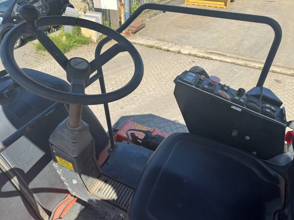 Compacteur à pneus Dynapac CP 142: photos 11