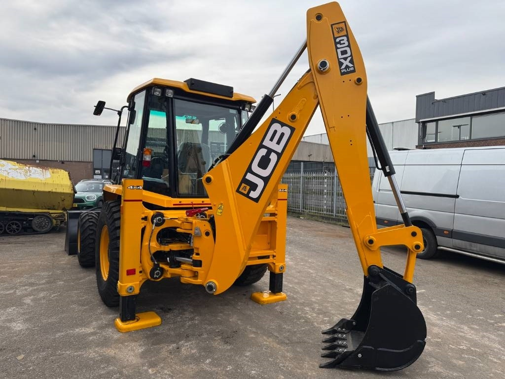 Tractopelle JCB 3 DX 4X4 ( UNUSED ): photos 12