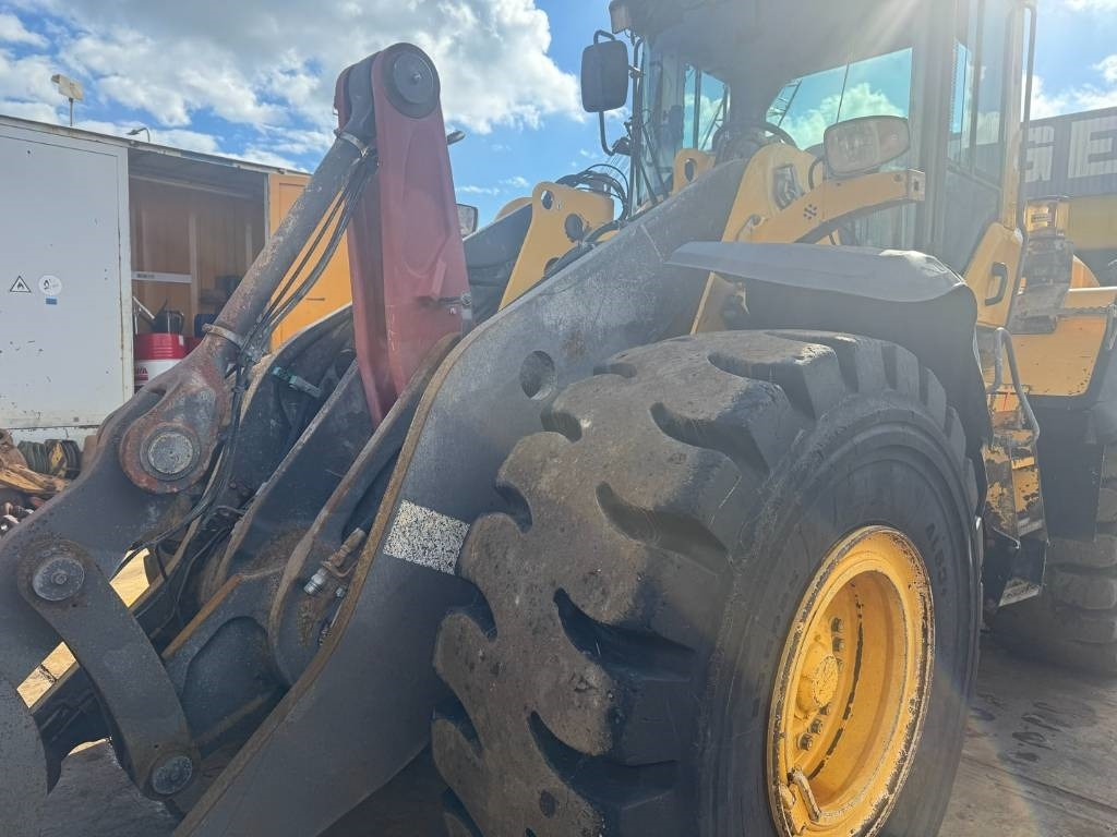 Chargeuse sur pneus Volvo L 120 G: photos 8