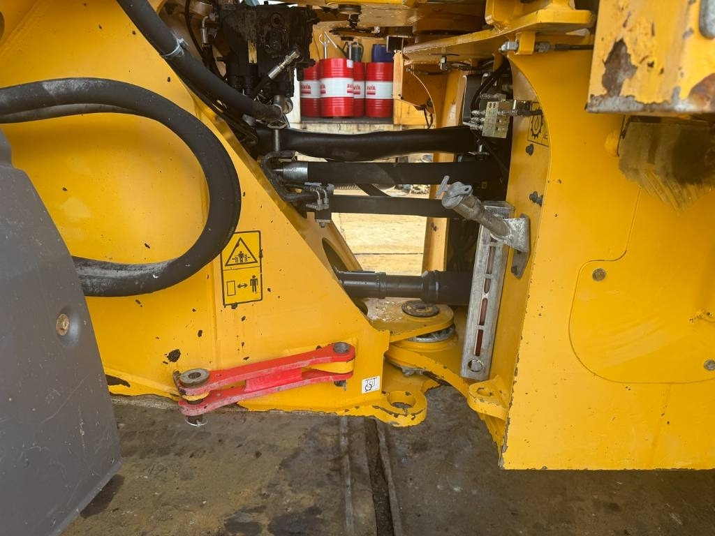 Chargeuse sur pneus Volvo L 120 G: photos 9