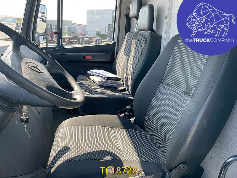Mercedes-Benz Vario 818 - Camion: photos 4 Mercedes-Benz Vario 818 - Camion: photos 4