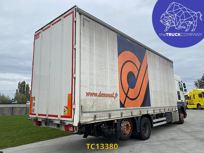 DAF XF 105 460 - Camion à rideaux coulissants: photos 4 DAF XF 105 460 - Camion à rideaux coulissants: photos 4