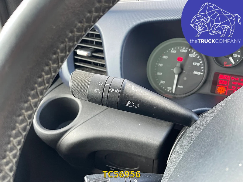 Fourgon utilitaire Iveco Daily 35-160 HI MATIC - L4H2: photos 19 Fourgon utilitaire Iveco Daily 35-160 HI MATIC - L4H2: photos 19