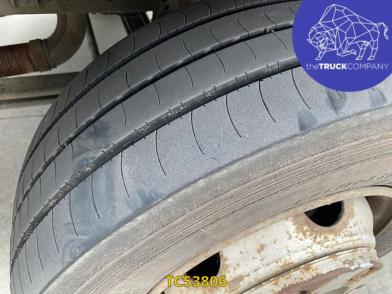 MAN L 2000 12.220 - Camion citerne: photos 3 MAN L 2000 12.220 - Camion citerne: photos 3