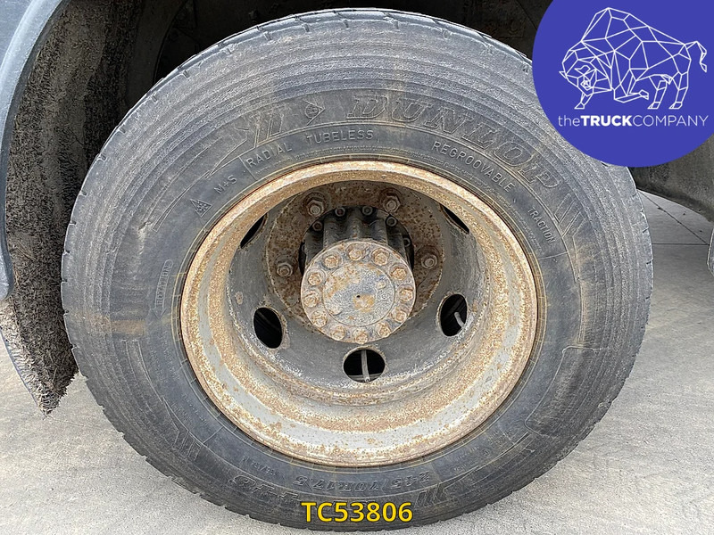 MAN L 2000 12.220 - Camion citerne: photos 4 MAN L 2000 12.220 - Camion citerne: photos 4