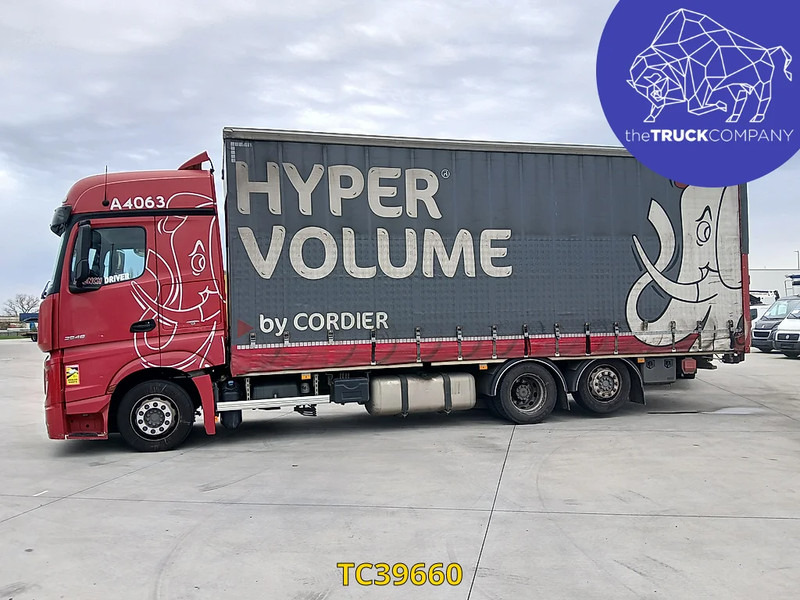 Mercedes-Benz Actros - Camion à rideaux coulissants: photos 2 Mercedes-Benz Actros - Camion à rideaux coulissants: photos 2