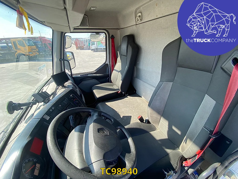 Renault D 240 - Camion fourgon: photos 5 Renault D 240 - Camion fourgon: photos 5
