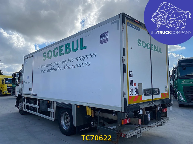 Renault D 320 - Camion frigorifique: photos 2 Renault D 320 - Camion frigorifique: photos 2