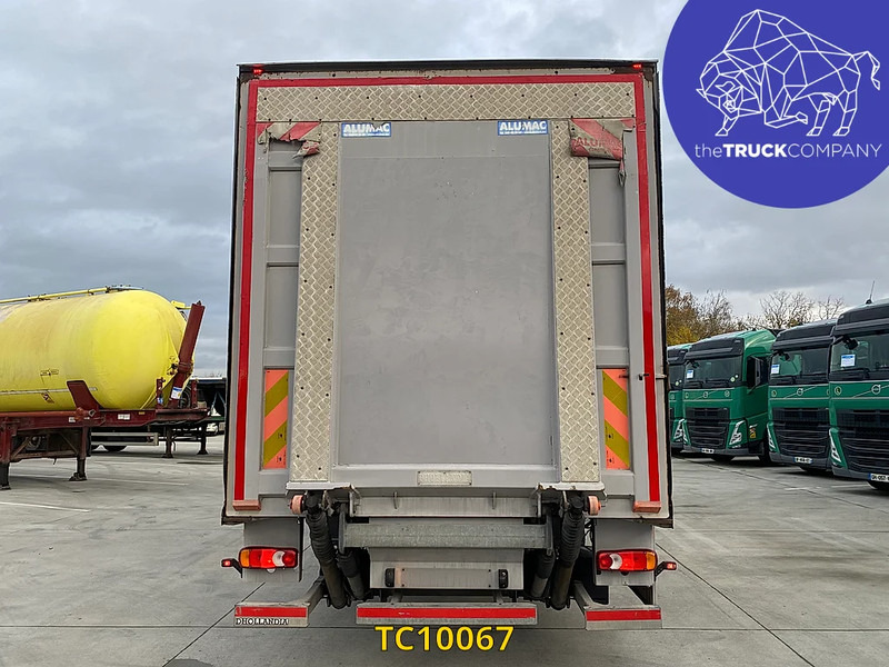 Renault Midlum 240 - Camion fourgon: photos 3 Renault Midlum 240 - Camion fourgon: photos 3