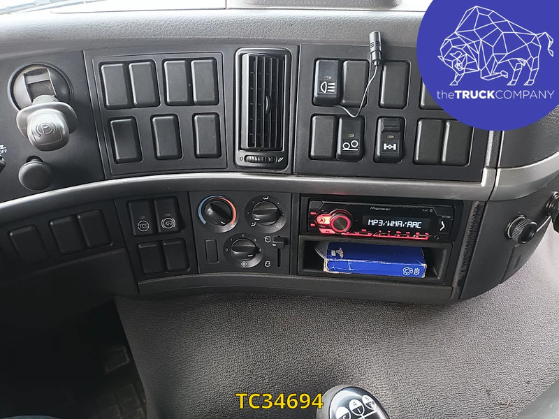 Volvo FM 420 - Camion plateau: photos 4 Volvo FM 420 - Camion plateau: photos 4