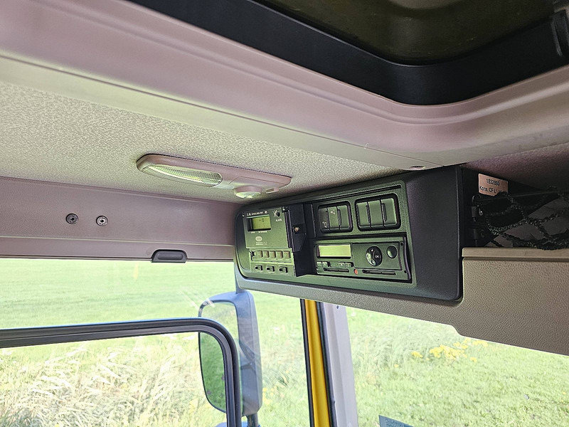 Camion frigorifique DAF CF 220: photos 12