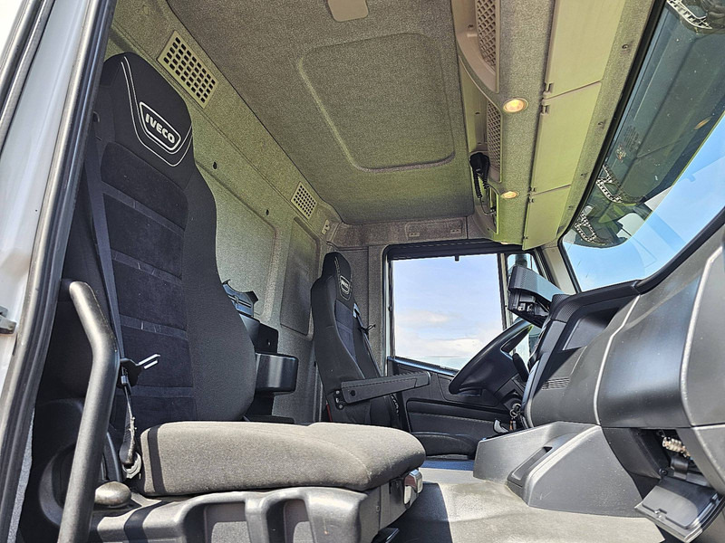 Camion fourgon Iveco AD190S31 STRALIS 2T LIFT AIRCO: photos 7