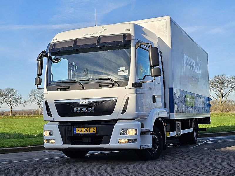 MAN 12.220 TGL SLAAPCABINE - Camion fourgon: photos 1 MAN 12.220 TGL SLAAPCABINE - Camion fourgon: photos 1