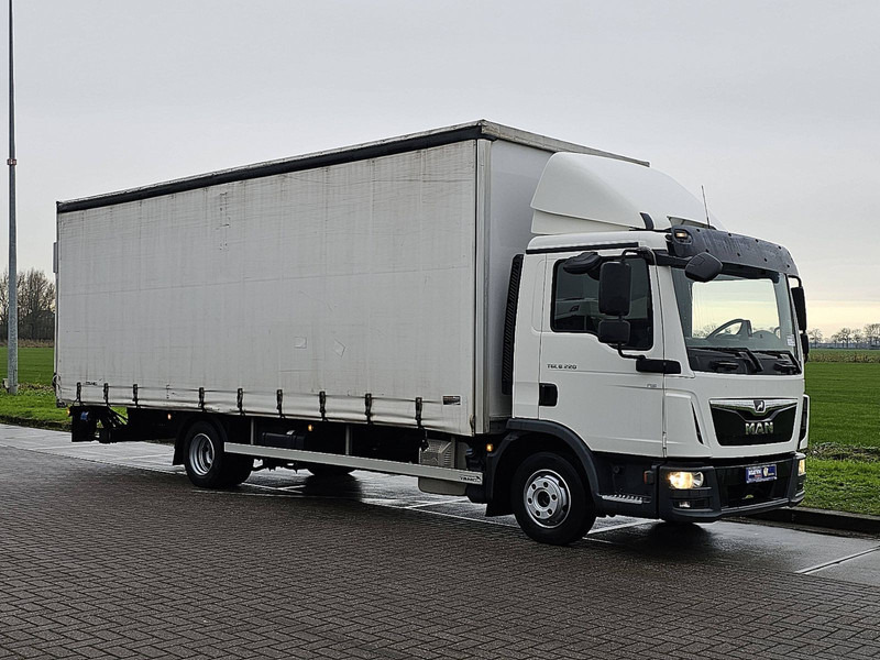 MAN 8.220 TGL AIRCO LIFT BOX 7.1M - Camion à rideaux coulissants: photos 5 MAN 8.220 TGL AIRCO LIFT BOX 7.1M - Camion à rideaux coulissants: photos 5