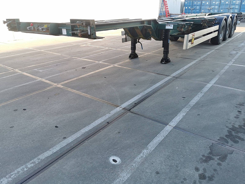 Renders RPCC 12:27 2x20 30 40 high cube - Semi-remorque porte-conteneur/ Caisse mobile: photos 1 Renders RPCC 12:27 2x20 30 40 high cube - Semi-remorque porte-conteneur/ Caisse mobile: photos 1