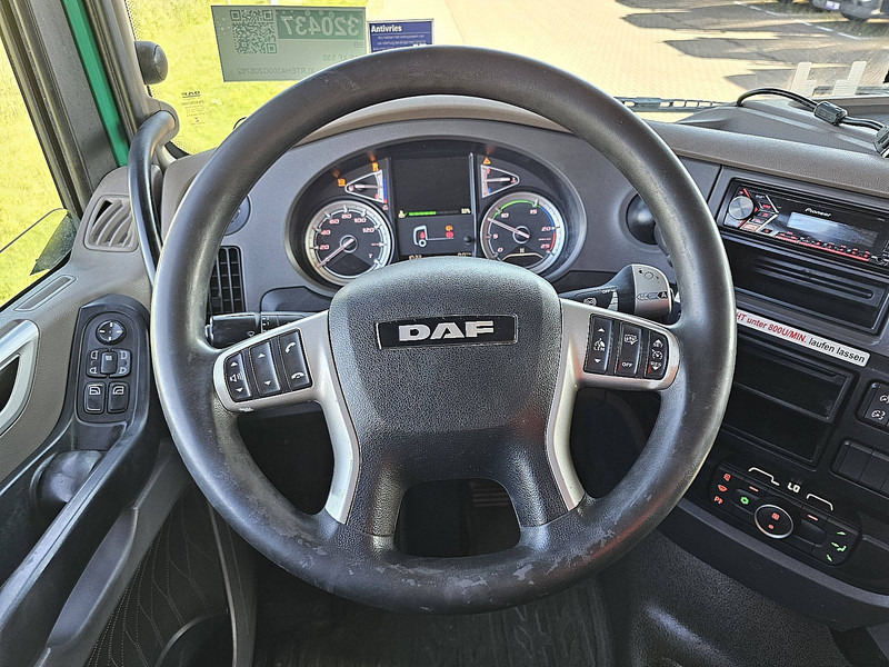 Tracteur routier DAF XF 530 SSC INTARDER PTO: photos 11 Tracteur routier DAF XF 530 SSC INTARDER PTO: photos 11