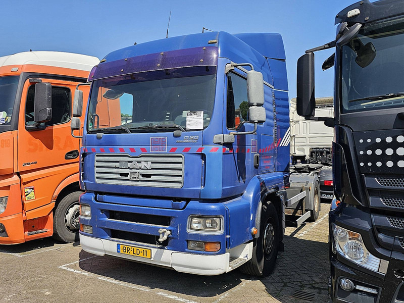 MAN 18.390 TGA LX NL-TRUCK - Tracteur routier: photos 2 MAN 18.390 TGA LX NL-TRUCK - Tracteur routier: photos 2