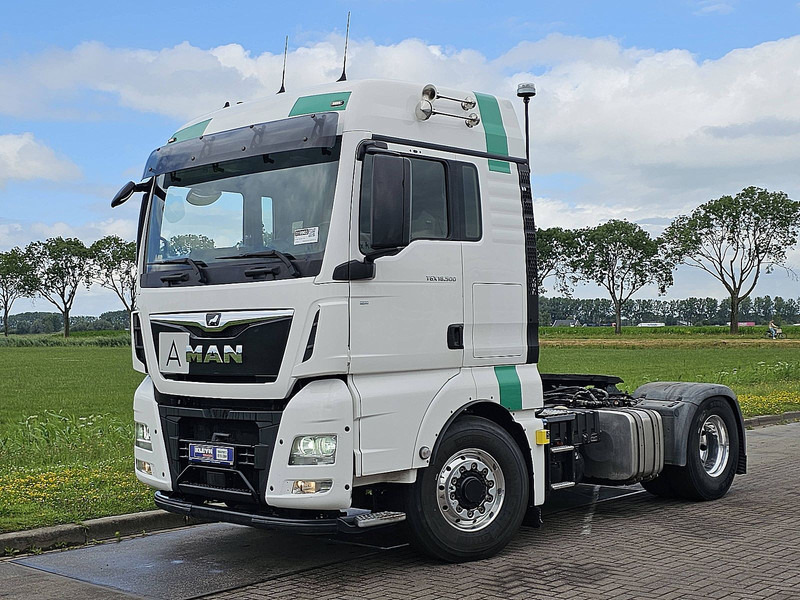 MAN 18.500 TGX XLX 4X4H PTO+HYDR. - Tracteur routier: photos 2 MAN 18.500 TGX XLX 4X4H PTO+HYDR. - Tracteur routier: photos 2