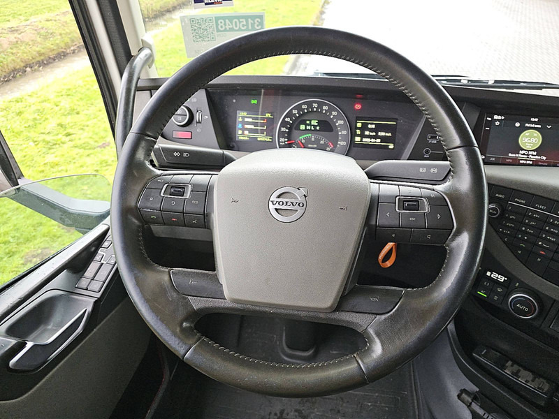 Photo d'intérieur 2: Tracteur routier Volvo FH 460 ALCOA'S I-SEE ACC