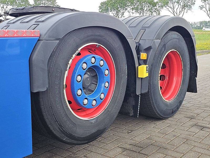 Tracteur routier Volvo FH 460 XL 6X2 I-SAVE LED: photos 17 Tracteur routier Volvo FH 460 XL 6X2 I-SAVE LED: photos 17