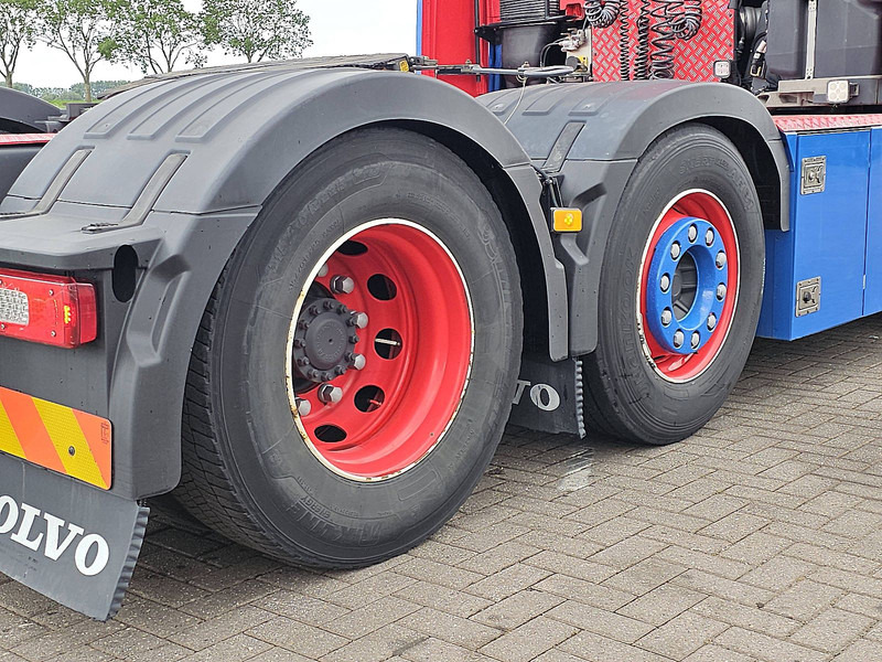 Tracteur routier Volvo FH 460 XL 6X2 I-SAVE LED: photos 16 Tracteur routier Volvo FH 460 XL 6X2 I-SAVE LED: photos 16