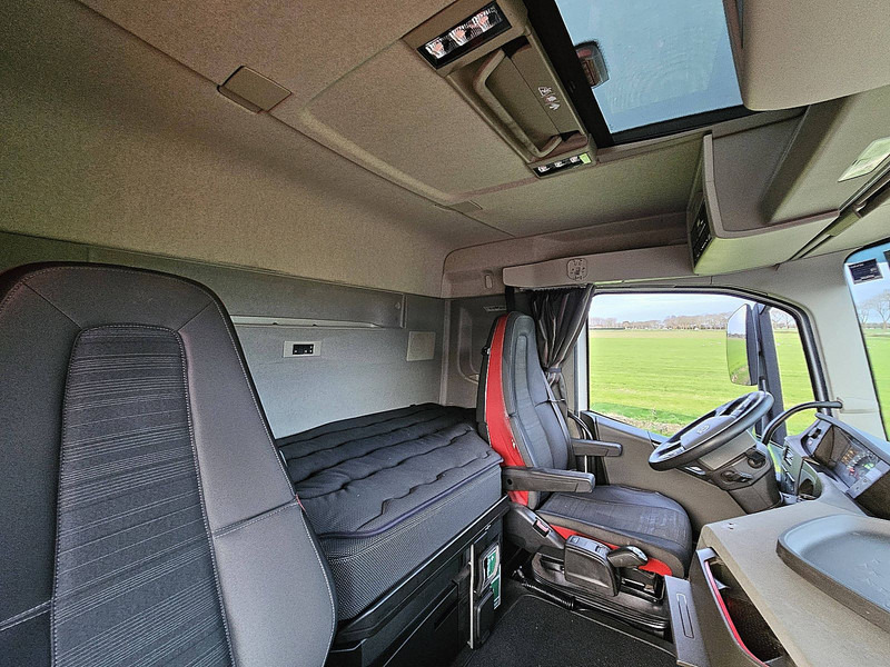 Tracteur routier Volvo FH 500 6X2 STEERED PTO+HYDR: photos 15 Tracteur routier Volvo FH 500 6X2 STEERED PTO+HYDR: photos 15