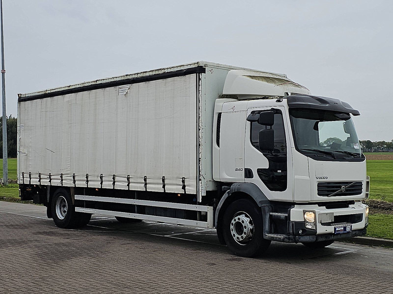 Volvo FL 240.12 - Camion fourgon: photos 5 Volvo FL 240.12 - Camion fourgon: photos 5