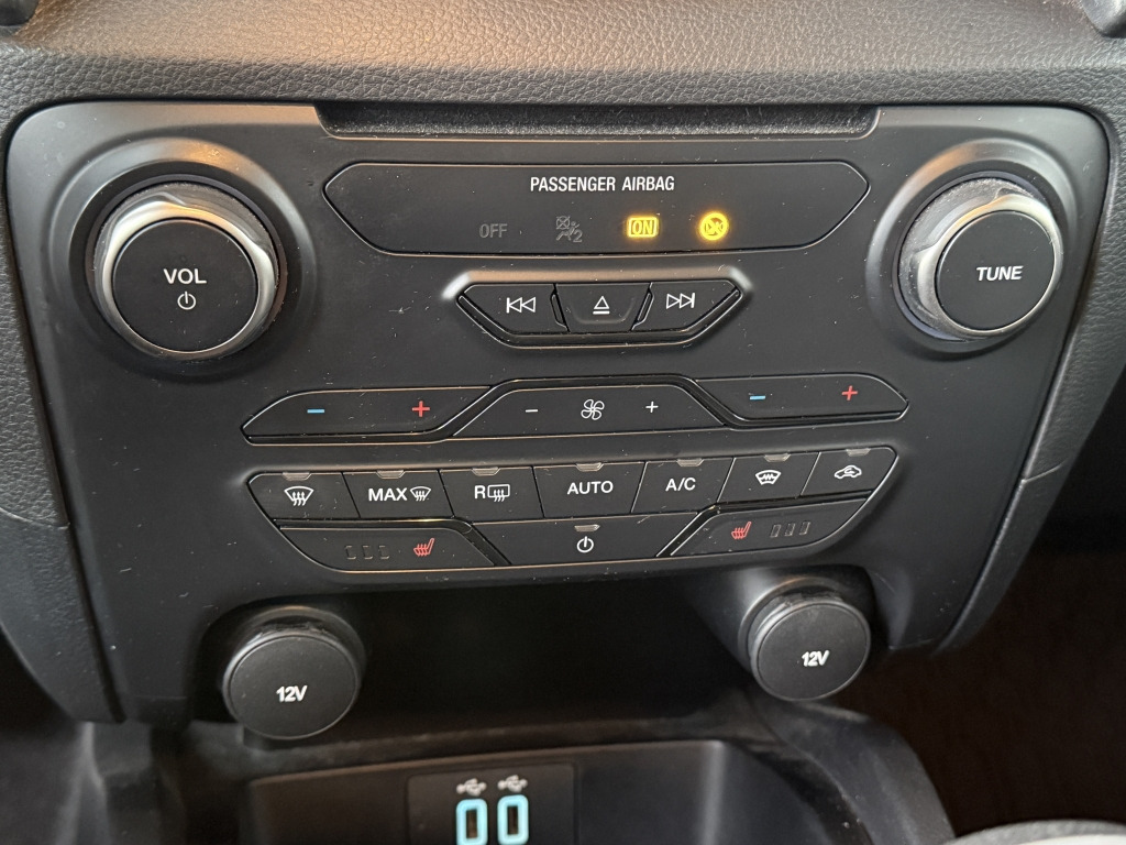 Ford Ranger 2.0L Ecoblue Raptor DoKa 4x4 Standheizung - Fourgon plateau, Utilitaire double cabine: photos 3 Ford Ranger 2.0L Ecoblue Raptor DoKa 4x4 Standheizung - Fourgon plateau, Utilitaire double cabine: photos 3